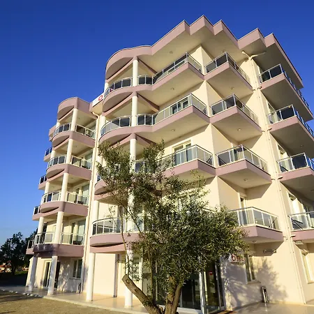 شقة فندقية دورت ميفسيم سويت 4*