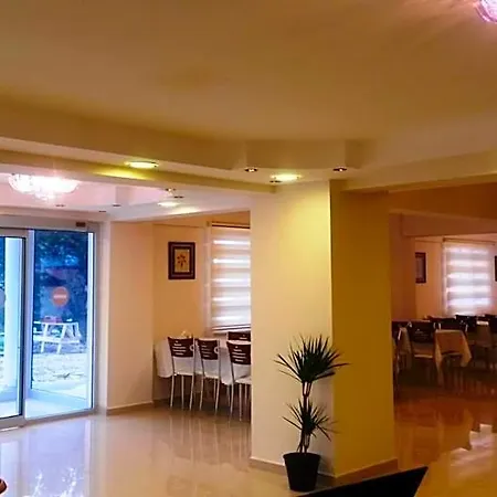 Dort Mevsim Çanakkale