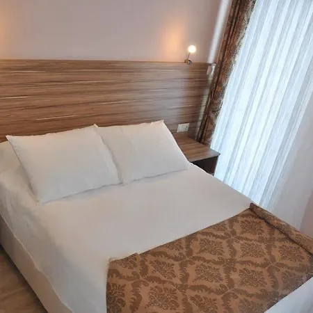 Dort Mevsim Canakkale
